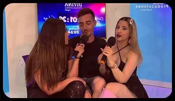 Intense FFM Threesome with DivinaMaruuu & SilverJinx: Raw Gonzo Passion