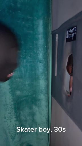 Amateur gloryhole action leads to a cum shot