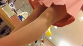 Upskirt gorgeous view of the teen looking Asian amateur