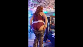hotwife steffi white elephant pussy dance (full version)