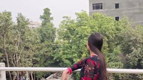 She Flirted and Cheated on Her Husband on Vacation with a Stranger Guy, but She Is so Beautiful