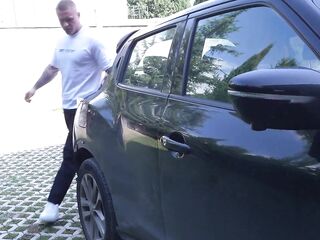 I made the wrong taxi company and called a taxi from Sex-Dater