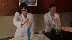 Lesbian adventures - The scientists