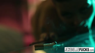 MILF Jezebelle toys her pussy in a hotel room