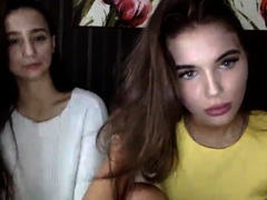 Amateur Webcam Teen Masturbates And Teases