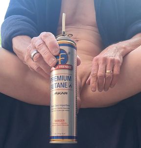 Filling my foreskin with gas in the garden