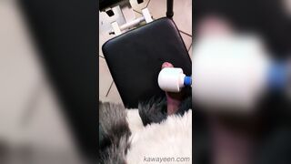 Hyena fursuiter and the magic want