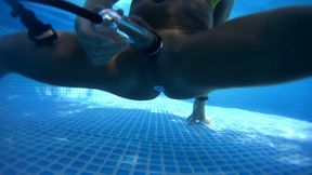 Underwater cock & ass pumping 2