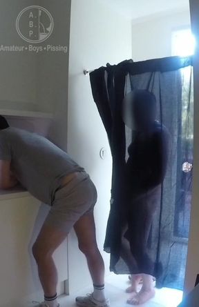 2 Amateur Boys Messing Around in the Kitchen and Pissing on Each Other