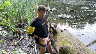 Rushlight_Dante caught stroking in public park & getting a handjob from a cute boy