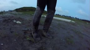 Ridingboots in knee deep mud