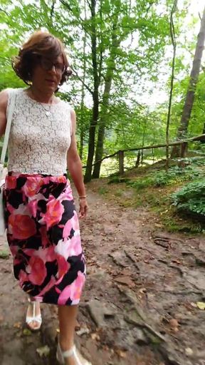 Frivolous excursion without panties