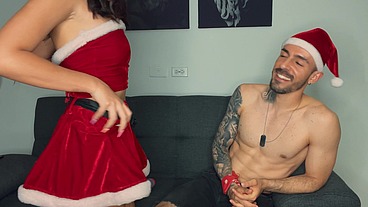 Having hardcore sex with a beautiful Latin girl with a big ass and small tits on Christmas days
