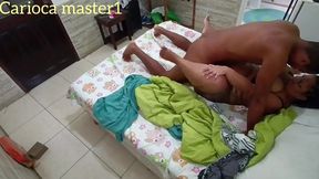 seduzindo a camareira do hotel