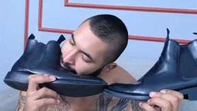 Tyler Jonnes Private Show