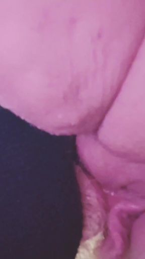 German Amature BBW Milf xMaskedMomWifex pisses and gets licked clean   Clip 2