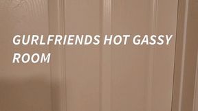 GURLFRIENS HOT GASSY ROOM