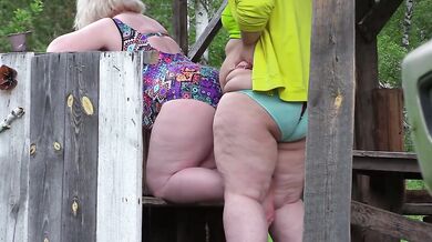 Behind the scenes mature bbw lesbian girlfriends.