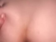 Plaisir intense dans une levrette crémeuse
