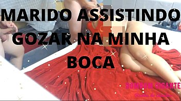 Marido assistindo menino gozar na minha boca com vontade cuckold