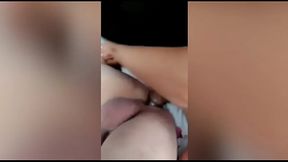 Linda boneca sarabulhando cuzinho de bombad&atilde_o fortao