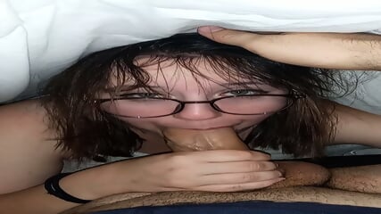 Pleasuring girlfriend