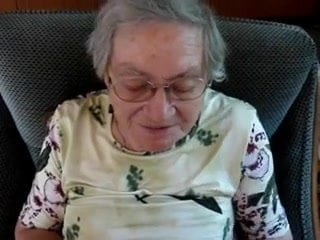 Venida en la cara de la abuela