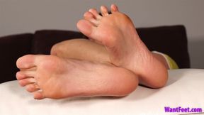Pretty Pink Soles - Foot Fetish - HD MP4