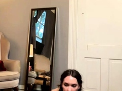 Amateur Webcam Teen Masturbates And Teases