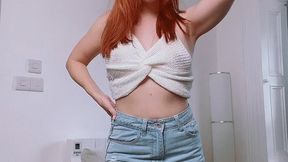 MOM JEANS STRIP TEASE