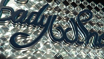 Castigando a putinha loira com uma m&atilde_o inteira na buceta(fist)