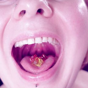 Eating Chewing Fetish: Giantess Vibes. No Chances for Little Jelly Teddybears! Arya Grander