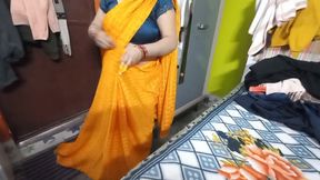 Very Beautiful Bhabhi in Yellow Saree