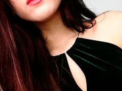 Hot amateur webcam teen masturbates for their fans