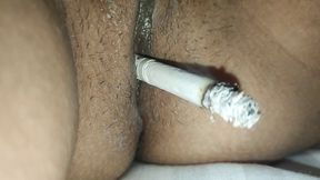 Hindi Neha 1st Time Samoking in Pussy