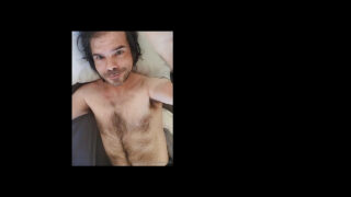 Masturbare, ejaculare, puloi, păros, tătic – curve gay amatori cu pulă uriașă care fut în anal