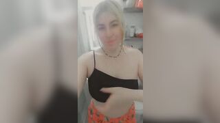 baddie sending you teasers