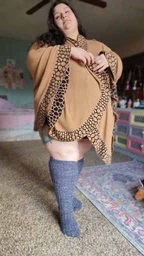 Ssbbw flashes big tits