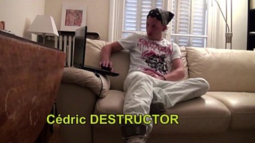 539 mature boy fucked by yong boy with big dick