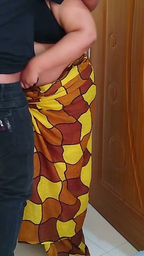 Tamil Moti Gand Vali Naukurni ko Tapa Thap Choda   Clip 1
