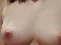 Cute amateur webcam teen girl toying pussy on webcam
