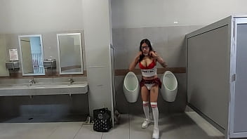 Usame como tu DEPOSITO DE SEMEN! Public Tranny Slut!