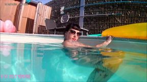Underwater goddess