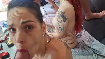Live on amateur, chapter 9, with Victoria Arias, her two friends, and Vampiress. Victoria Arias brings two big cocks to Vampiress, since she's crazy about cocks. Foursome, anal, hard fucking.