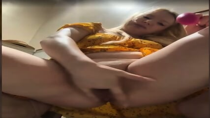 Ammy Hot Fingering Her Pussy In Public