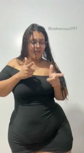 My big fat ass is too big for my short dress 😅😋