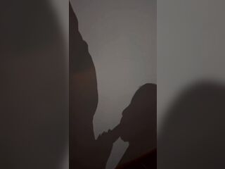 Sexo En Las Sombras, Muy rico Oral sex y de perrito en la mesa