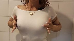 This shirt has a secret ... do you want to discover it?