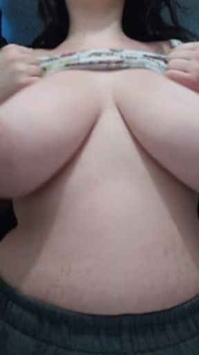 Token choke w/ Titty jiggle