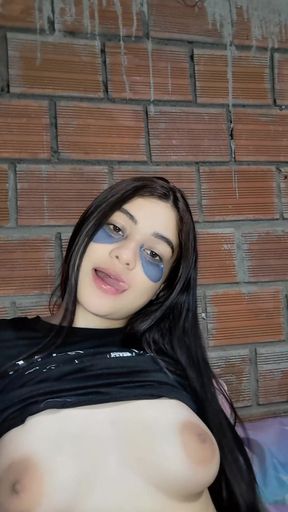 Yulieth Spills Hot Pussy Fast and Deep